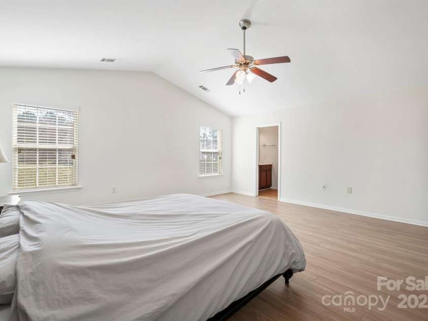 12820 Settlers Trail Court, Charlotte, NC 28278.  MLS# CAR4227282, YatesRealty ID 3202. Bedroom#1