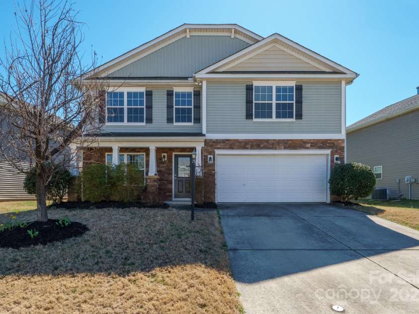 12820 Settlers Trail Court, Charlotte, NC 28278.  MLS# CAR4227282, YatesRealty ID 3202. Front View