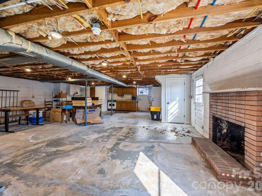 304 2nd Street, Oakboro, NC 28129.  MLS# CAR4334305, YatesRealty ID 3202. 