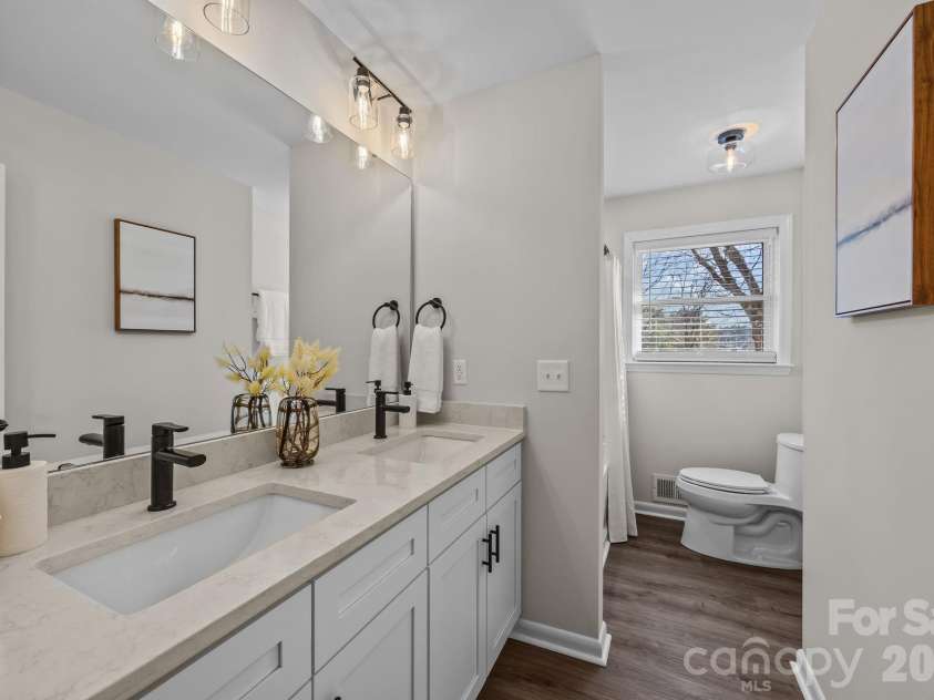 304 2nd Street, Oakboro, NC 28129.  MLS# CAR4334305, YatesRealty ID 3202. 
