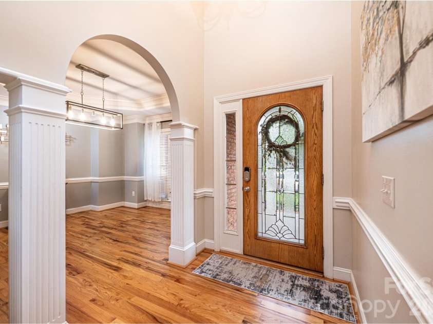 1718 30th Avenue Place, Hickory, NC 28601.  MLS# CAR4389524, YatesRealty ID 32020. 