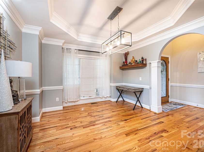 1718 30th Avenue Place, Hickory, NC 28601.  MLS# CAR4389524, YatesRealty ID 32020. 