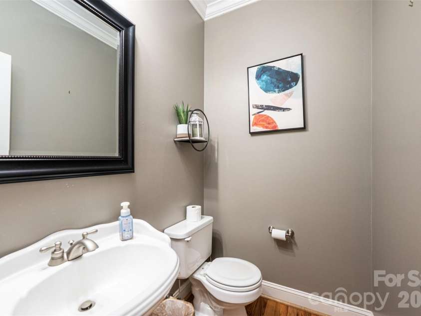 1718 30th Avenue Place, Hickory, NC 28601.  MLS# CAR4389524, YatesRealty ID 32020. 
