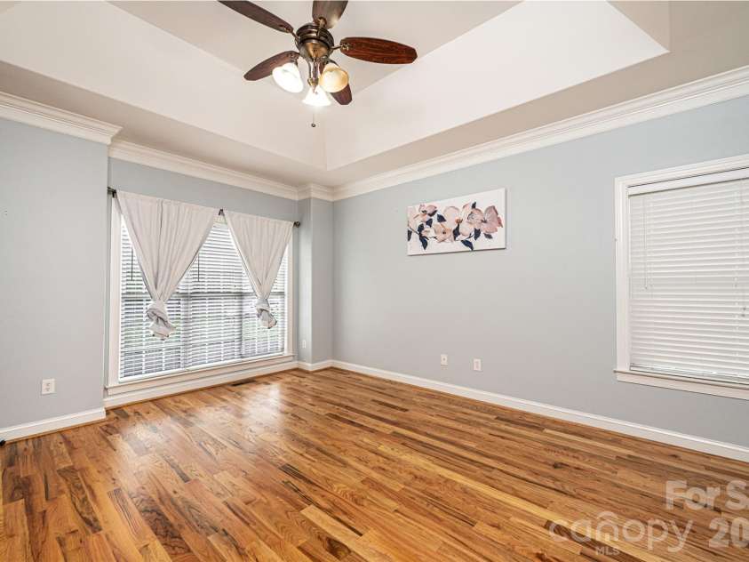 1718 30th Avenue Place, Hickory, NC 28601.  MLS# CAR4389524, YatesRealty ID 32020. 