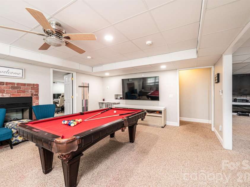 1718 30th Avenue Place, Hickory, NC 28601.  MLS# CAR4389524, YatesRealty ID 32020. 