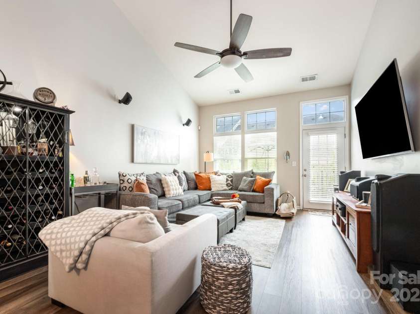 209 Chartwell Lane, Tega Cay, SC 29708.  MLS# CAR4289607, YatesRealty ID 32021. 