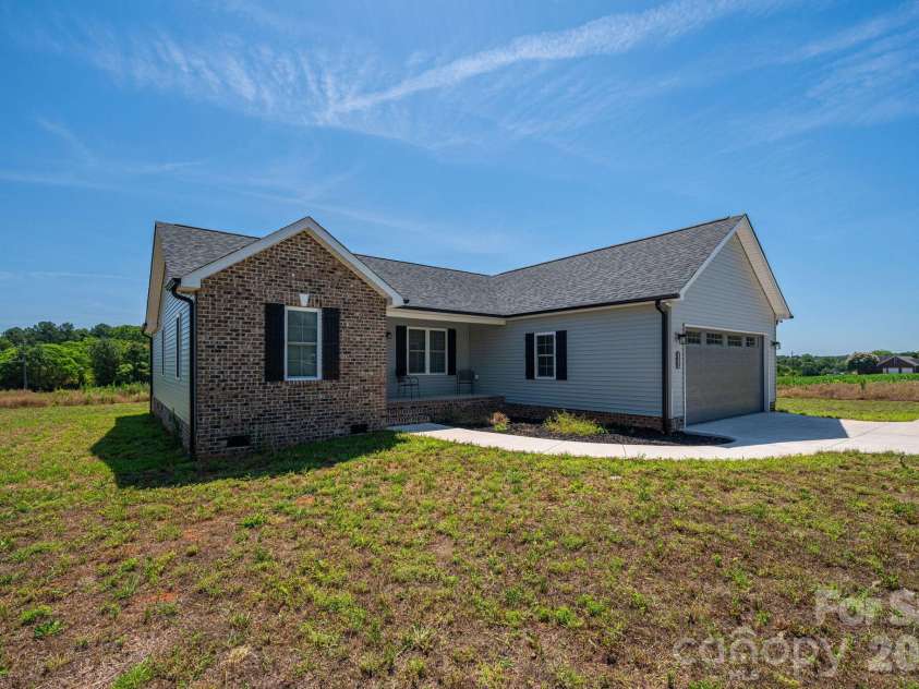 2128 Chatfield Road, Shelby, NC 28150.  MLS# CAR4389467, YatesRealty ID 32021. Front view right