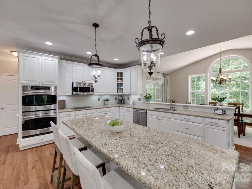 1241 Brough Hall Drive, Waxhaw, NC 28173.  MLS# CAR4270114, YatesRealty ID 32022. 