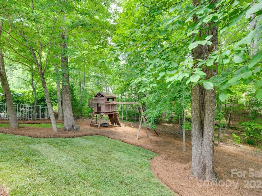 1241 Brough Hall Drive, Waxhaw, NC 28173.  MLS# CAR4270114, YatesRealty ID 32022. 