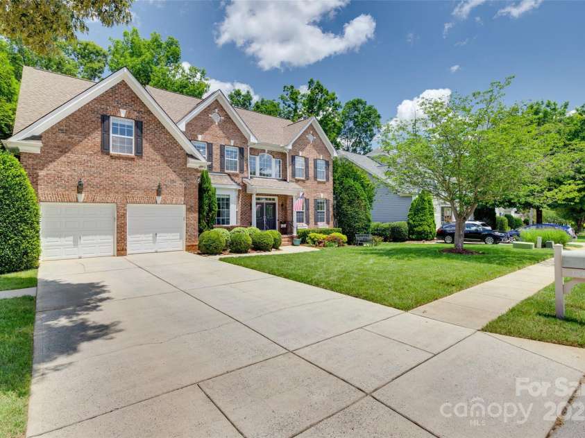 1241 Brough Hall Drive, Waxhaw, NC 28173.  MLS# CAR4270114, YatesRealty ID 32022. 
