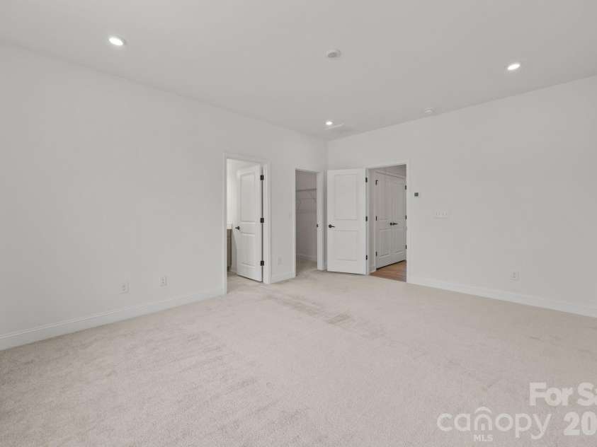 3225 Drift Street, Charlotte, NC 28278.  MLS# CAR4263768, YatesRealty ID 32022. 