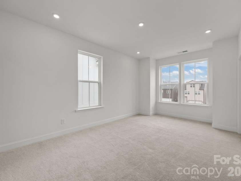 3225 Drift Street, Charlotte, NC 28278.  MLS# CAR4263768, YatesRealty ID 32022. Second suite