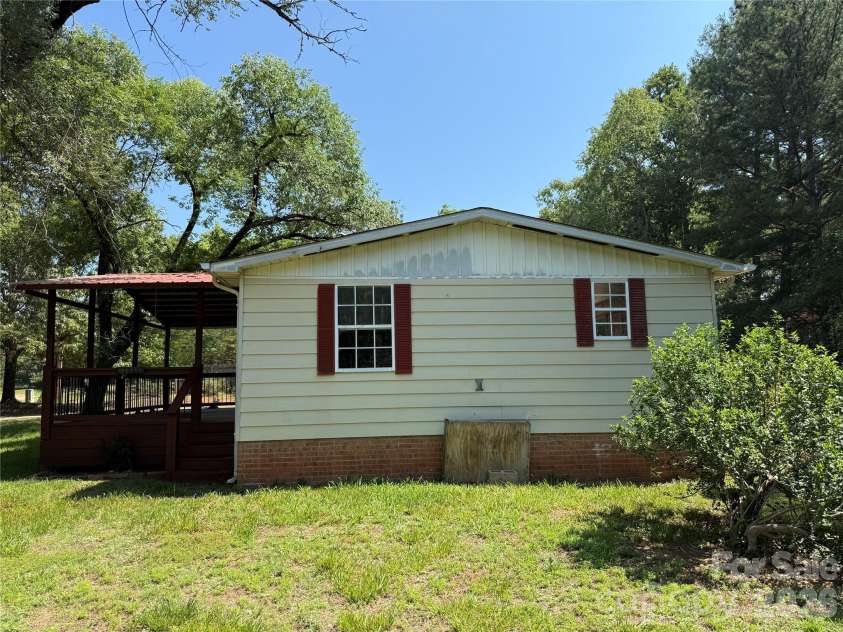 211 Corry Lane, Bostic, NC 28018.  MLS# CAR4392123, YatesRealty ID 32023. 