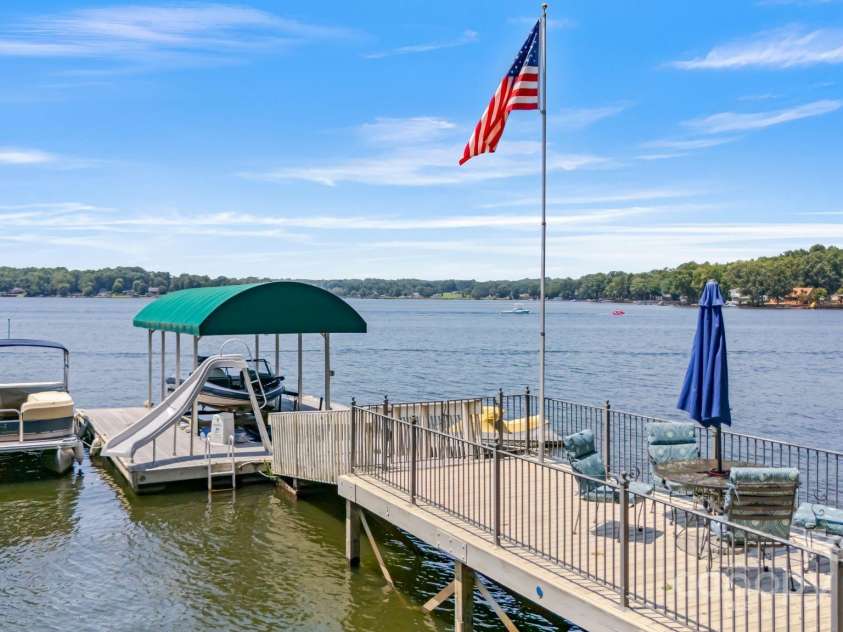 223 Larkspur Lane, Lexington, NC 27292.  MLS# CAR4286349, YatesRealty ID 32023. 