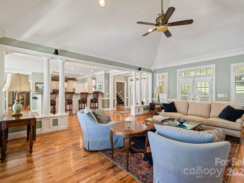 223 Larkspur Lane, Lexington, NC 27292.  MLS# CAR4286349, YatesRealty ID 32023. 