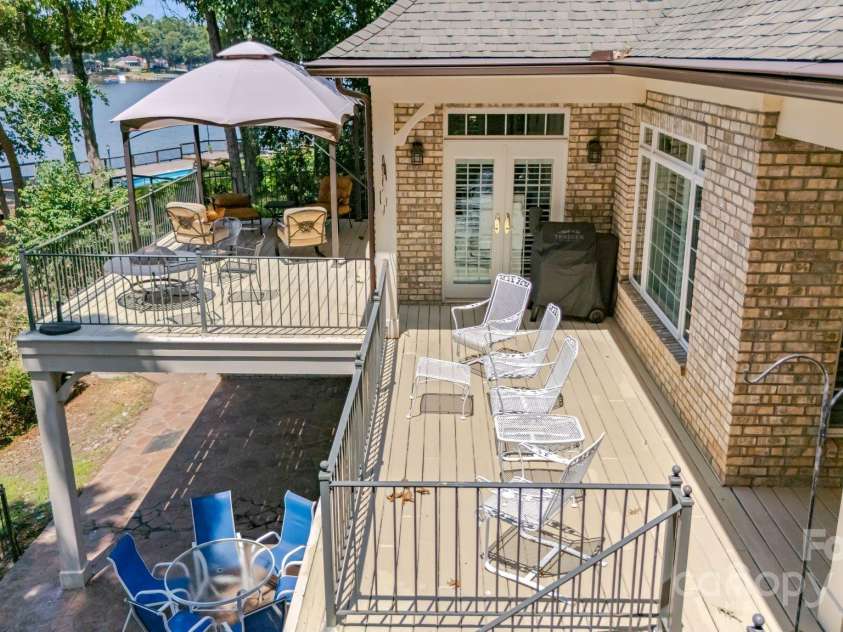 223 Larkspur Lane, Lexington, NC 27292.  MLS# CAR4286349, YatesRealty ID 32023. 