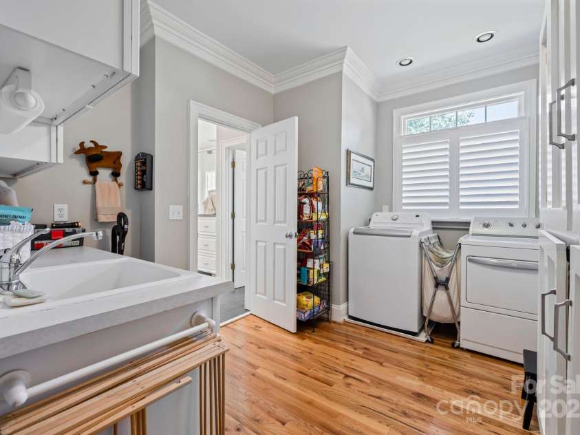 223 Larkspur Lane, Lexington, NC 27292.  MLS# CAR4286349, YatesRealty ID 32023. 