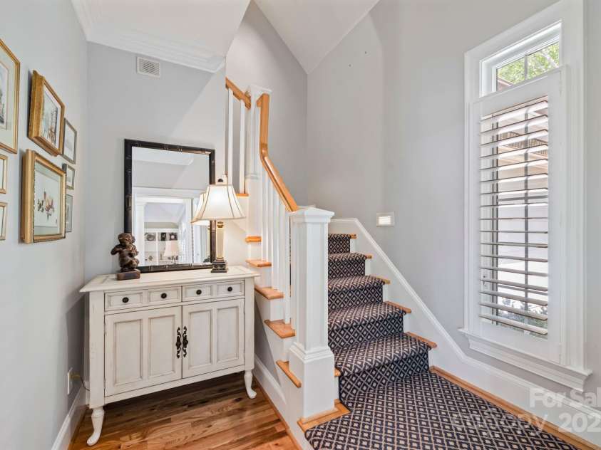 223 Larkspur Lane, Lexington, NC 27292.  MLS# CAR4286349, YatesRealty ID 32023. 