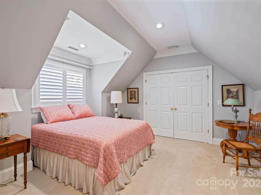 223 Larkspur Lane, Lexington, NC 27292.  MLS# CAR4286349, YatesRealty ID 32023. 