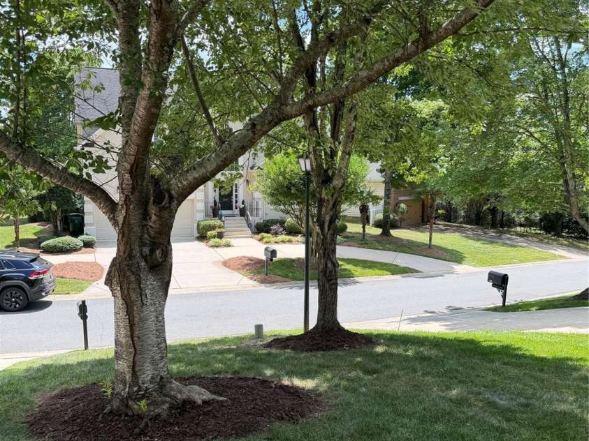 2334 Oberwood Drive, Charlotte, NC 28270.  MLS# CAR4393965, YatesRealty ID 32024. 