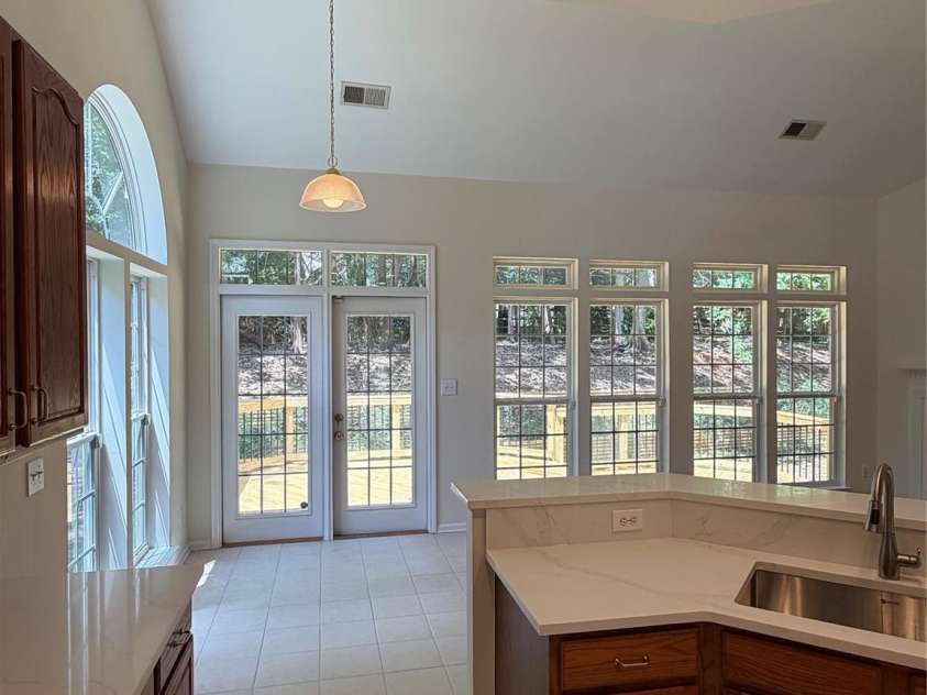 2334 Oberwood Drive, Charlotte, NC 28270.  MLS# CAR4393965, YatesRealty ID 32024. Beautiful windows