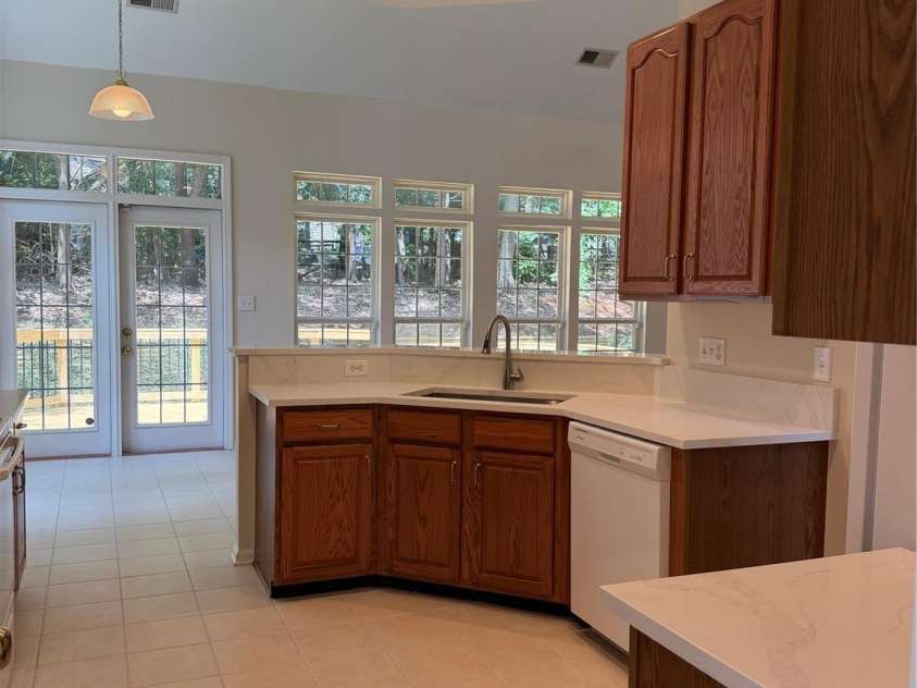2334 Oberwood Drive, Charlotte, NC 28270.  MLS# CAR4393965, YatesRealty ID 32024. Kitchen view