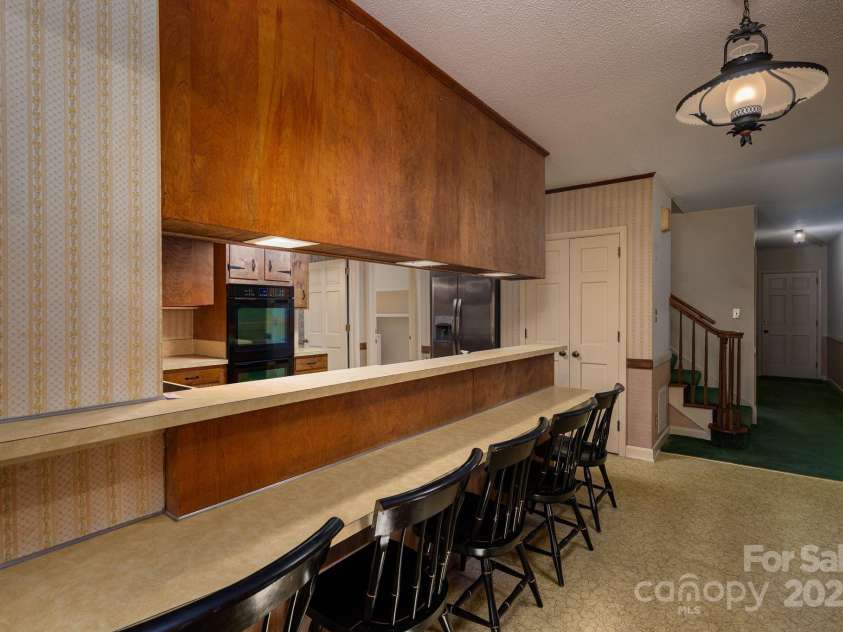 912 Marion Street, Shelby, NC 28150.  MLS# CAR4286694, YatesRealty ID 32024. 