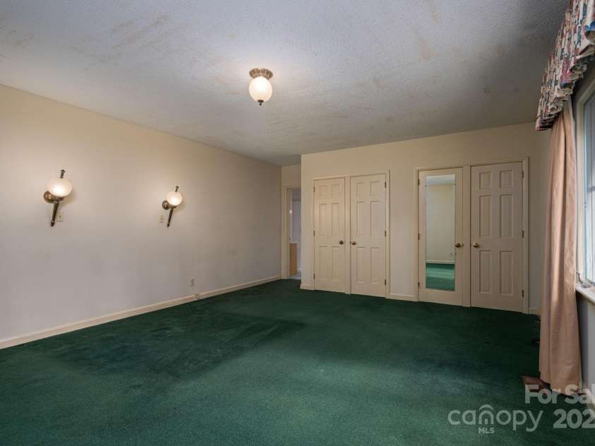 912 Marion Street, Shelby, NC 28150.  MLS# CAR4286694, YatesRealty ID 32024. 