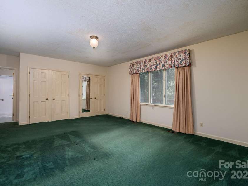 912 Marion Street, Shelby, NC 28150.  MLS# CAR4286694, YatesRealty ID 32024. 