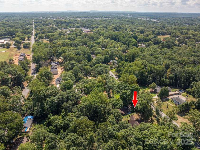 912 Marion Street, Shelby, NC 28150.  MLS# CAR4286694, YatesRealty ID 32024. 