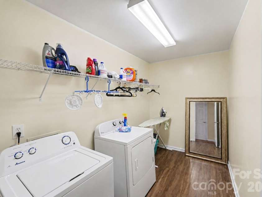 13309 Rebecca Run Drive, Charlotte, NC 28269.  MLS# CAR4392338, YatesRealty ID 32025. 