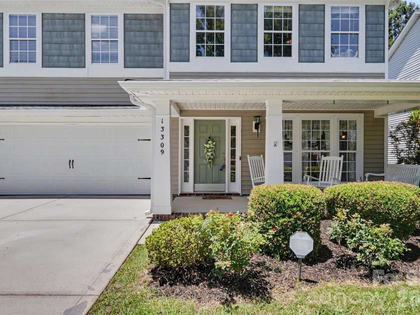 13309 Rebecca Run Drive, Charlotte, NC 28269.  MLS# CAR4392338, YatesRealty ID 32025. 