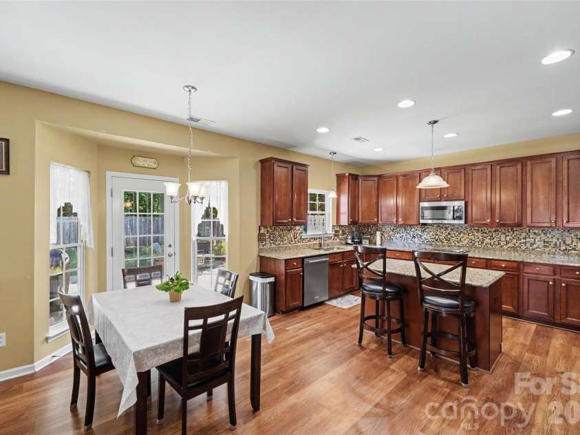 13309 Rebecca Run Drive, Charlotte, NC 28269.  MLS# CAR4392338, YatesRealty ID 32025. 
