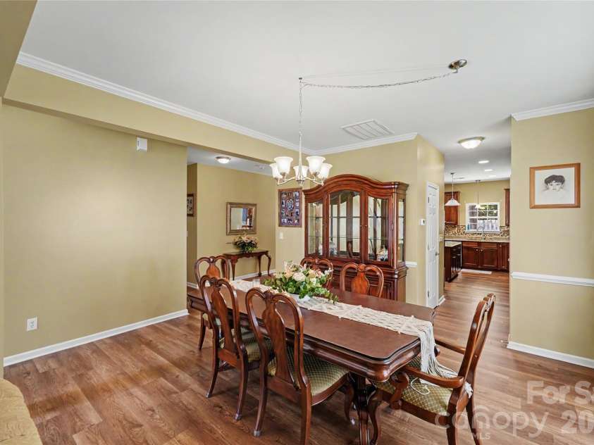 13309 Rebecca Run Drive, Charlotte, NC 28269.  MLS# CAR4392338, YatesRealty ID 32025. 