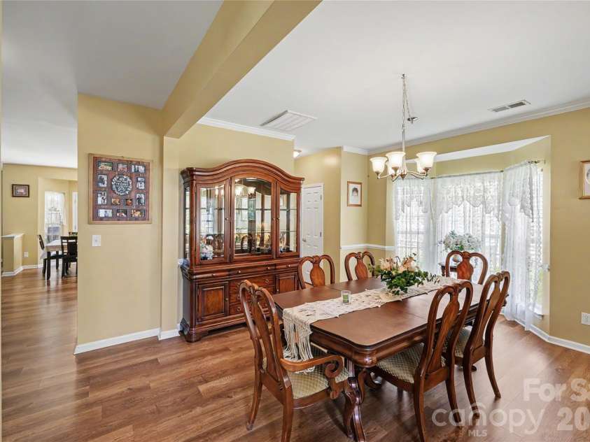 13309 Rebecca Run Drive, Charlotte, NC 28269.  MLS# CAR4392338, YatesRealty ID 32025. 