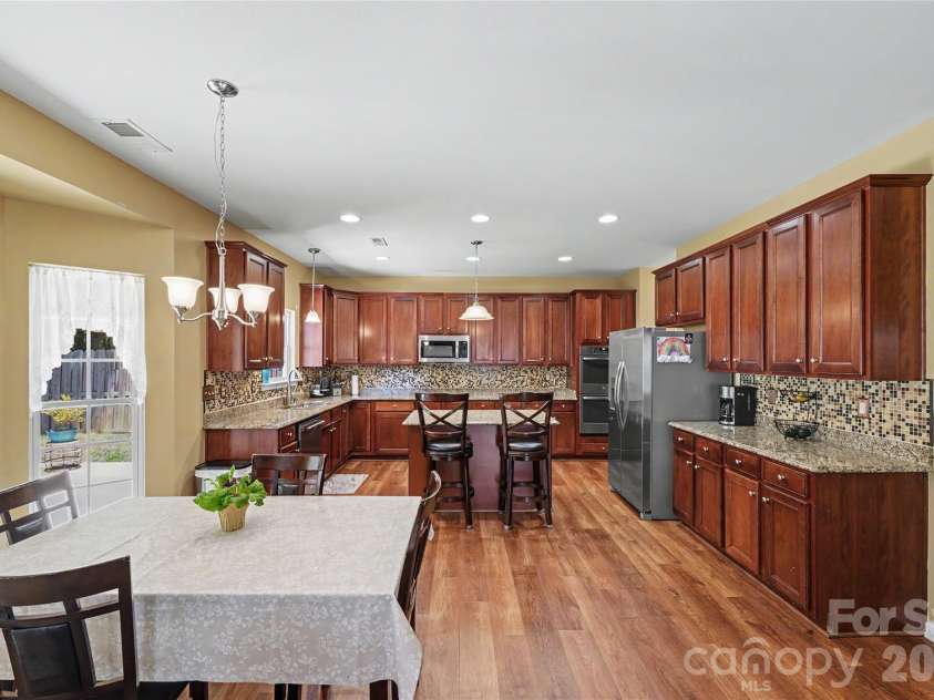 13309 Rebecca Run Drive, Charlotte, NC 28269.  MLS# CAR4392338, YatesRealty ID 32025. 