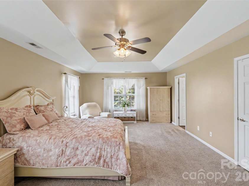 13309 Rebecca Run Drive, Charlotte, NC 28269.  MLS# CAR4392338, YatesRealty ID 32025. 