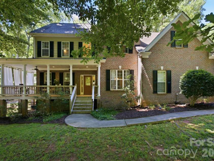 2006 Wedgewood Drive, Weddington, NC 28104.  MLS# CAR4381353, YatesRealty ID 32026. Front