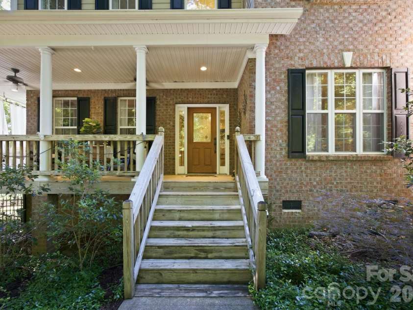 2006 Wedgewood Drive, Weddington, NC 28104.  MLS# CAR4381353, YatesRealty ID 32026. Front Porch