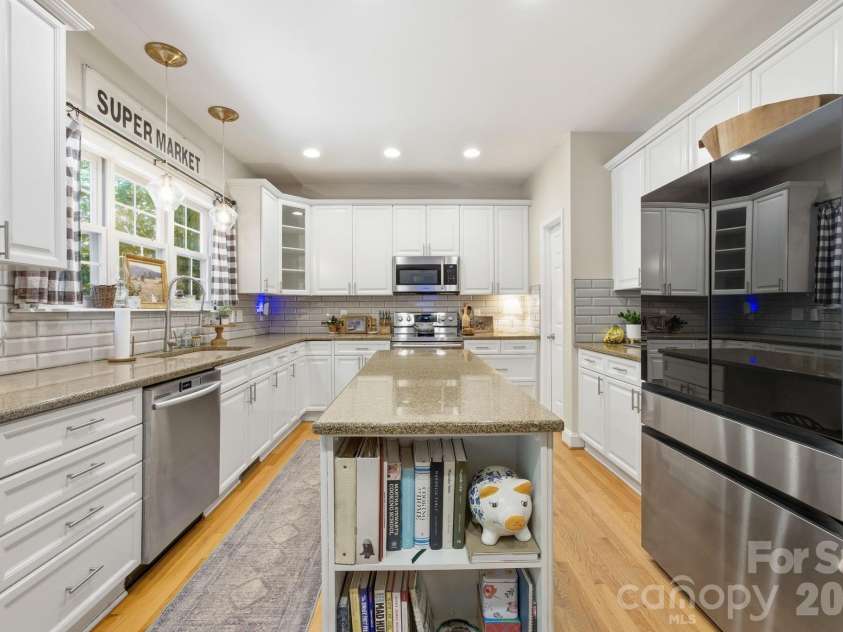2006 Wedgewood Drive, Weddington, NC 28104.  MLS# CAR4381353, YatesRealty ID 32026. Kitchen