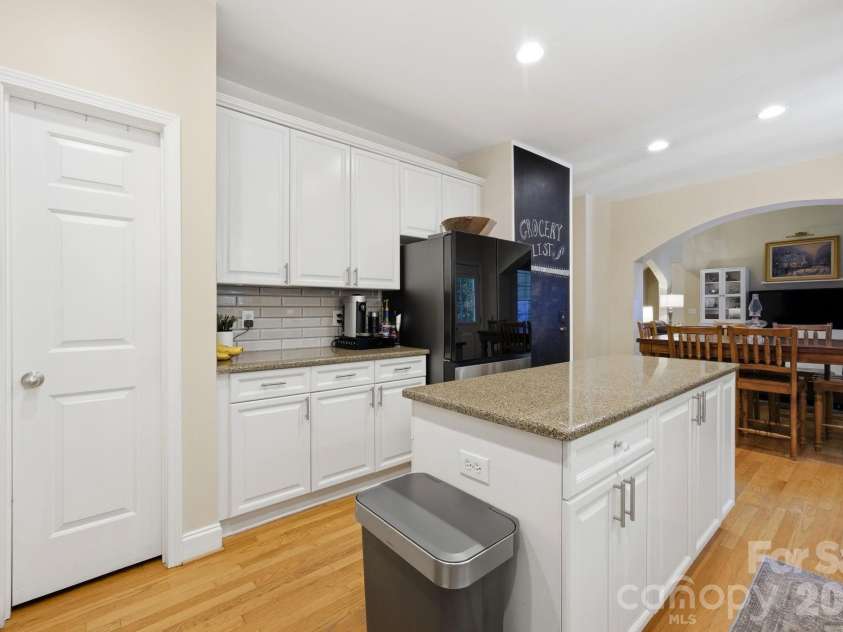 2006 Wedgewood Drive, Weddington, NC 28104.  MLS# CAR4381353, YatesRealty ID 32026. Kitchen