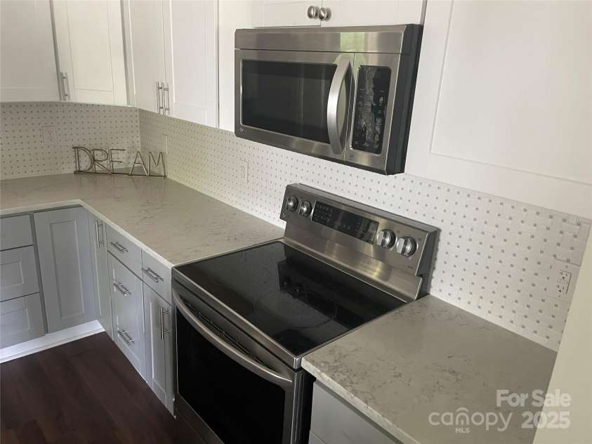 138 Pinckney Street, Chester, SC 29706.  MLS# CAR4291962, YatesRealty ID 32027. Kitchen