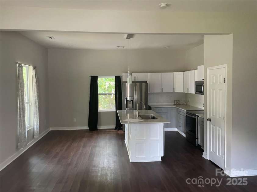 138 Pinckney Street, Chester, SC 29706.  MLS# CAR4291962, YatesRealty ID 32027. Kitchen Dining