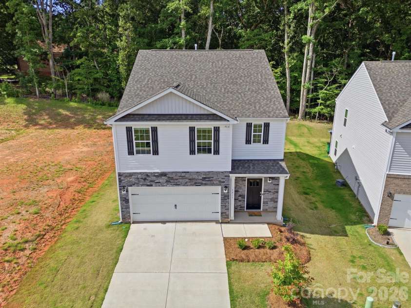 5211 Reedy Ridge Road, Charlotte, NC 28215.  MLS# CAR4391355, YatesRealty ID 32027. 