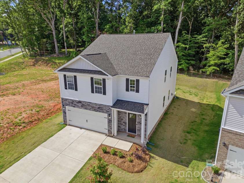 5211 Reedy Ridge Road, Charlotte, NC 28215.  MLS# CAR4391355, YatesRealty ID 32027. 