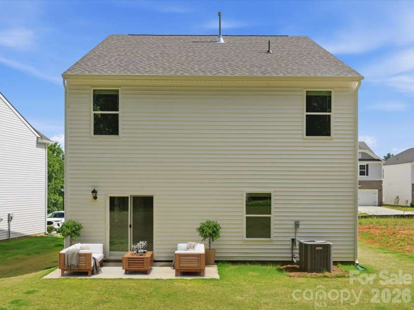5211 Reedy Ridge Road, Charlotte, NC 28215.  MLS# CAR4391355, YatesRealty ID 32027. Virtually Staged