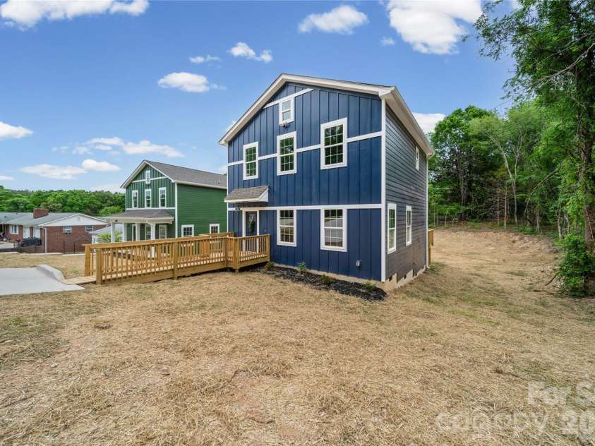 906 Dewey Street, Badin, NC 28009.  MLS# CAR4386825, YatesRealty ID 32028. 