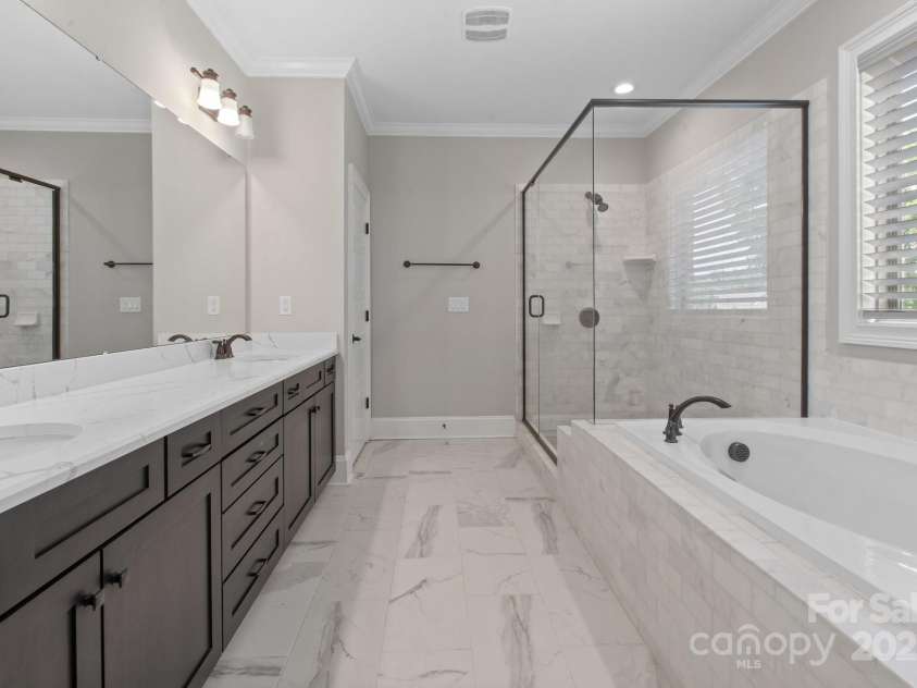 1206 Grand Oak Drive, Waxhaw, NC 28173.  MLS# CAR4276237, YatesRealty ID 32029. 