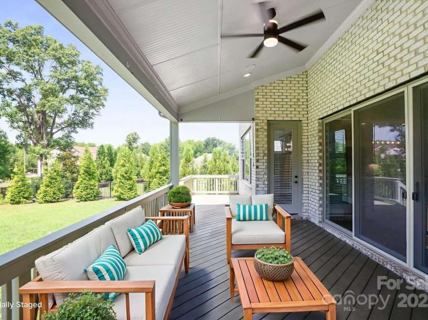 1206 Grand Oak Drive, Waxhaw, NC 28173.  MLS# CAR4276237, YatesRealty ID 32029. 