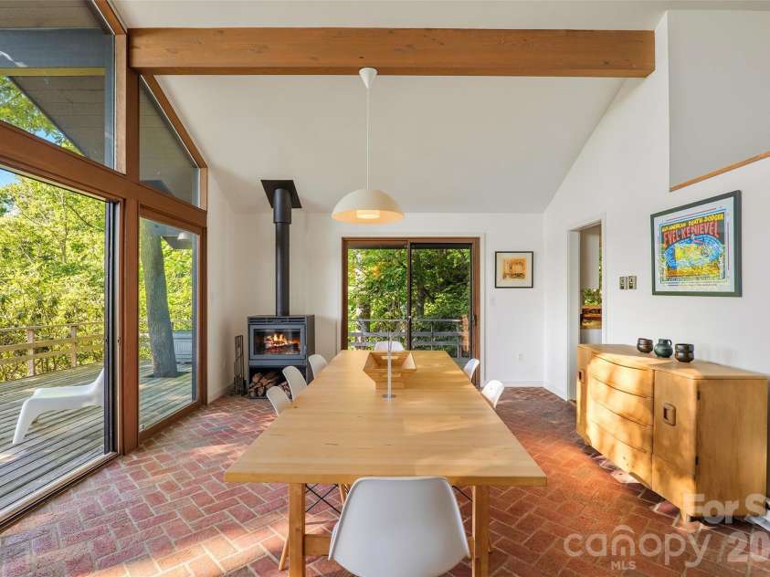 911 Green Hill Road, Brevard, NC 28712.  MLS# CAR4391407, YatesRealty ID 32029. 